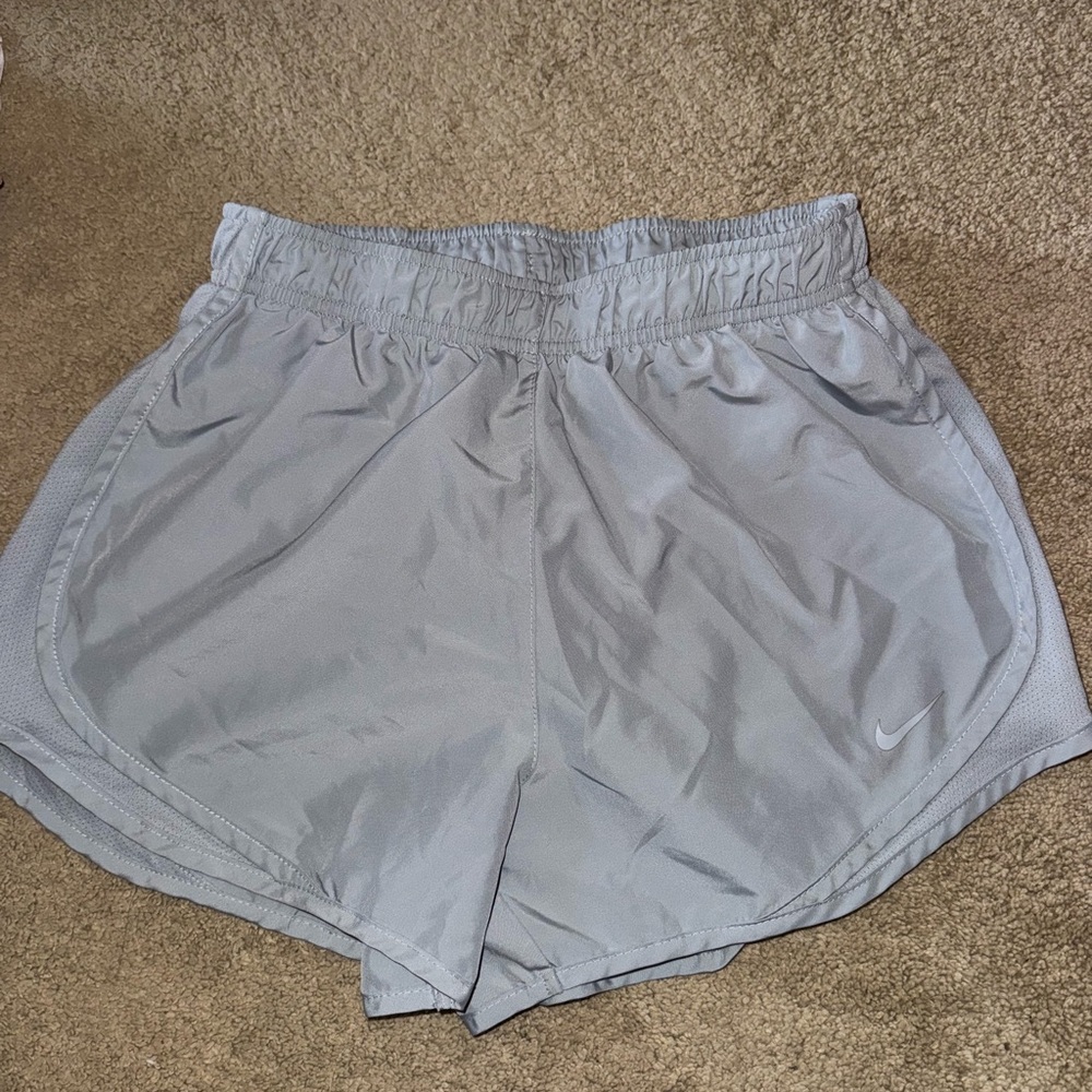 NIKE athletic short